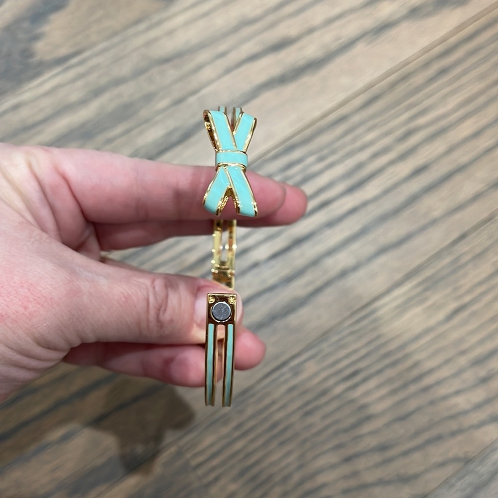 Delicate Double Bow Hinge Bangle - image 6